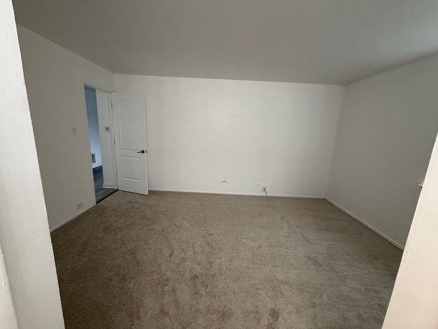 18053 Live Oak Court 1603, Tinley Park, IL 60477