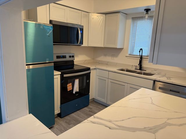 18053 Live Oak Court 1603, Tinley Park, IL 60477