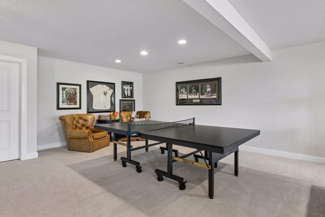 16497 Duluth Trail, Lakeville, MN 55044