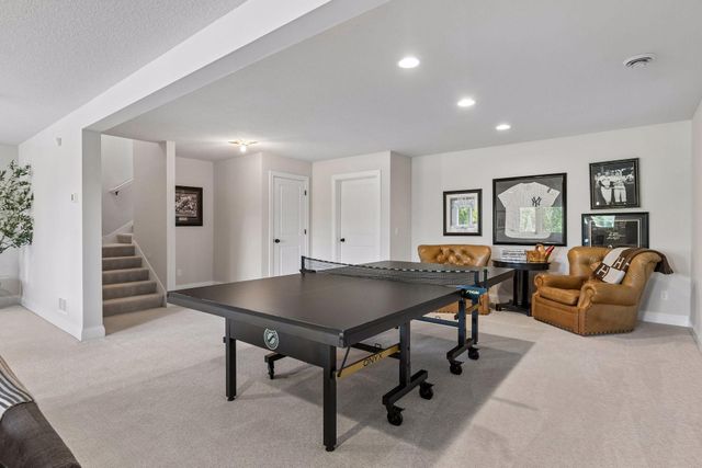 16497 Duluth Trail, Lakeville, MN 55044