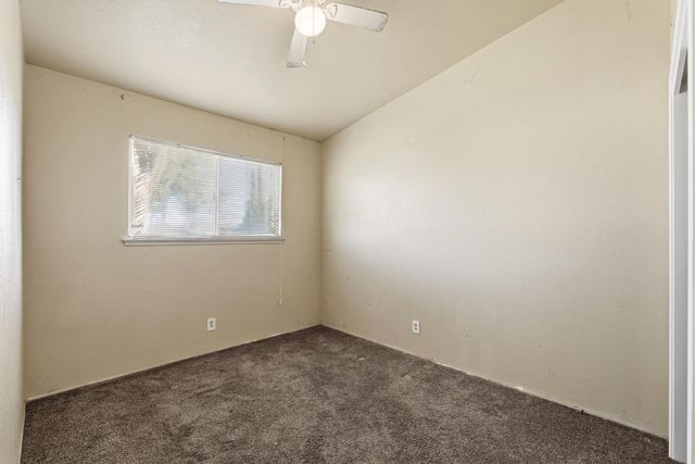 6253 N Glenn Avenue, Fresno, CA 93704