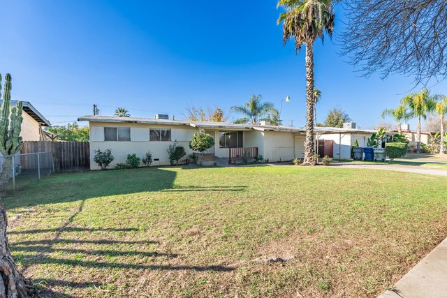 6253 N Glenn Avenue, Fresno, CA 93704