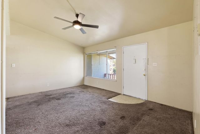 6253 N Glenn Avenue, Fresno, CA 93704