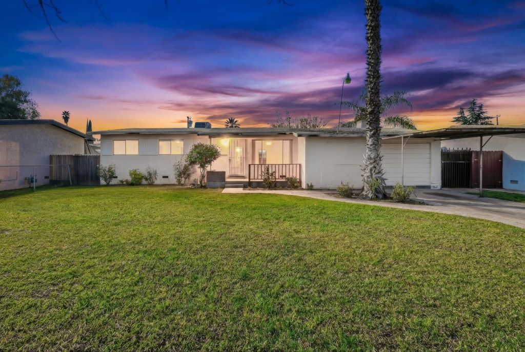 6253 N Glenn Avenue, Fresno, CA 93704