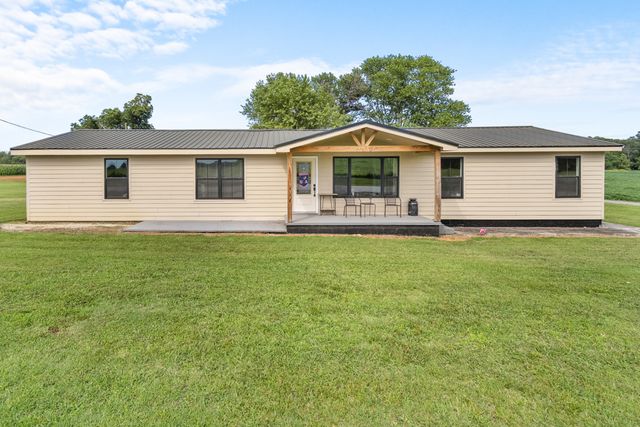 11 Jess Long Ln, Hillsboro, TN 37342