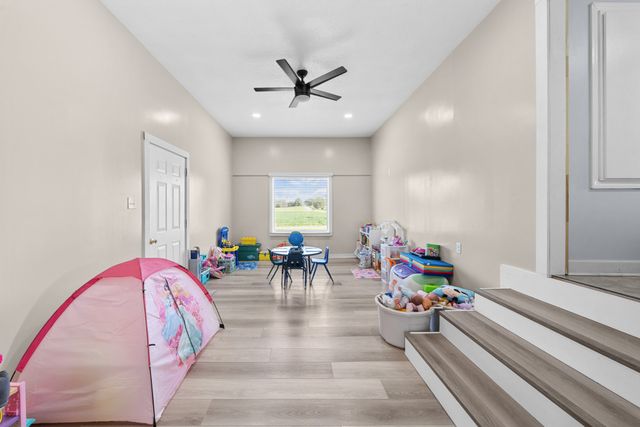 11 Jess Long Ln, Hillsboro, TN 37342