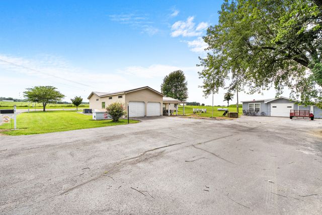 11 Jess Long Ln, Hillsboro, TN 37342