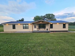 11 Jess Long Ln, Hillsboro, TN 37342