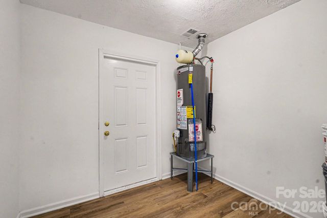 2200 Longdale Drive, Charlotte, NC 28217