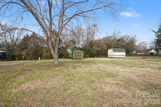 2200 Longdale Drive, Charlotte, NC 28217