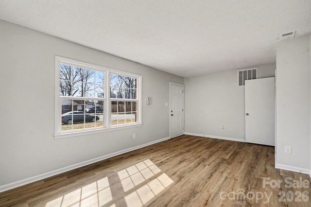 2200 Longdale Drive, Charlotte, NC 28217