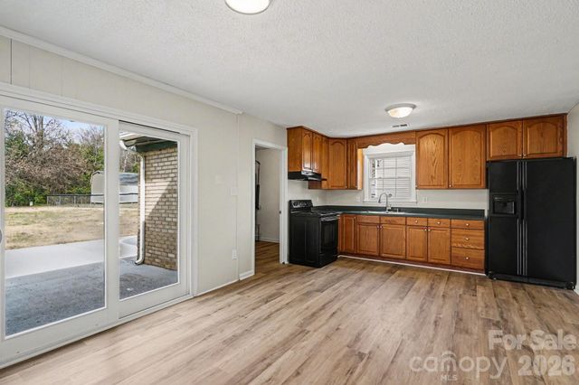 2200 Longdale Drive, Charlotte, NC 28217