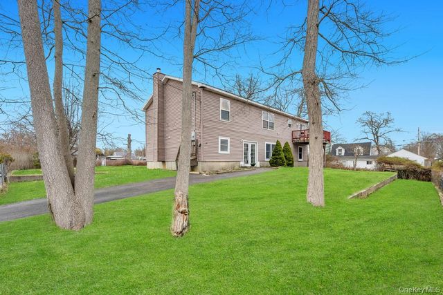 236 Forest Road W, Mastic Beach, NY 11951