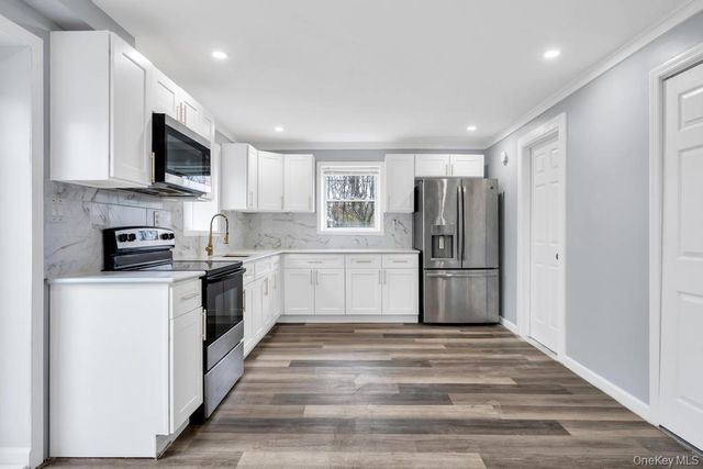 236 Forest Road W, Mastic Beach, NY 11951