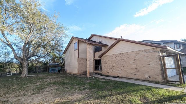 5758 Spring Moon, San Antonio, TX 78247