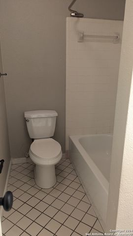 5758 Spring Moon, San Antonio, TX 78247