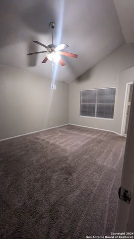 5758 Spring Moon, San Antonio, TX 78247