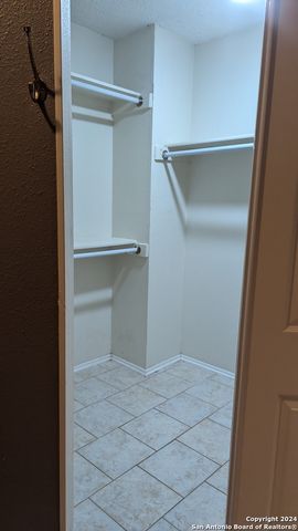 5758 Spring Moon, San Antonio, TX 78247