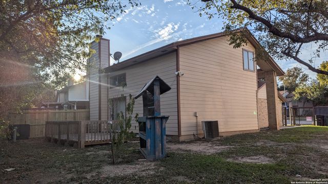 5758 Spring Moon, San Antonio, TX 78247