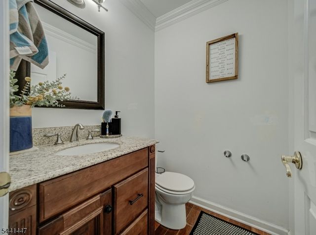 13 Mohawk Trl, Branchburg Twp., NJ 08876