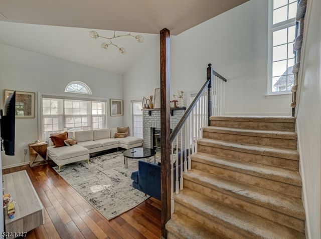 13 Mohawk Trl, Branchburg Twp., NJ 08876