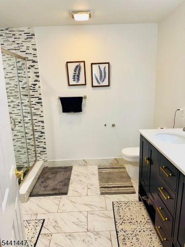 13 Mohawk Trl, Branchburg Twp., NJ 08876