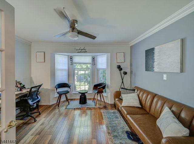 13 Mohawk Trl, Branchburg Twp., NJ 08876
