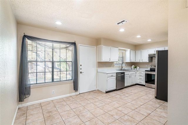 511 Algerita DR A, Georgetown, TX 78628