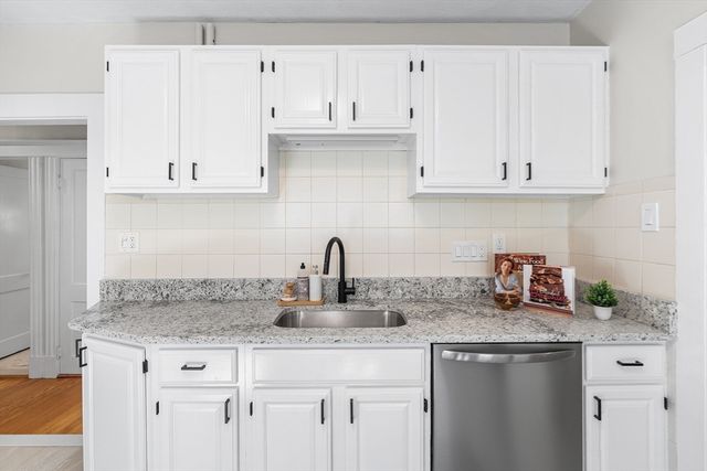 49 Kenmere Road 49, Medford, MA 02155