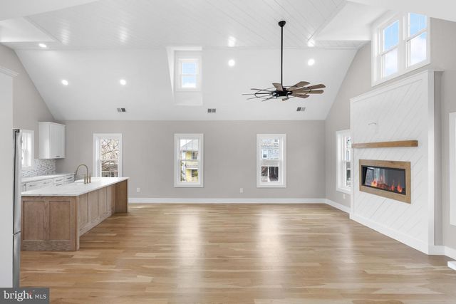 343 CENTRAL AVE, Ocean City, NJ 08226