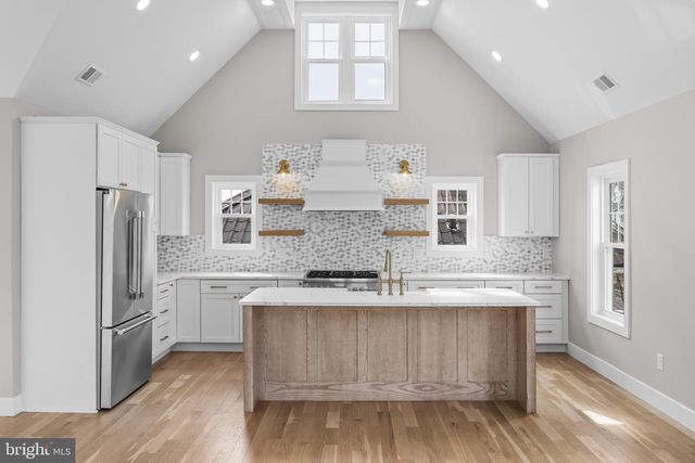 343 CENTRAL AVE, Ocean City, NJ 08226