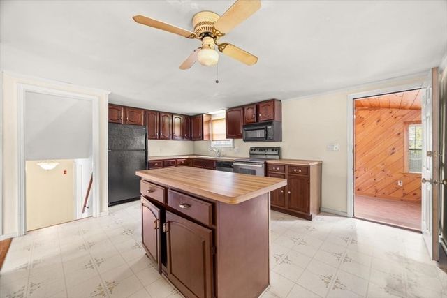 36 Gardner Ave, Brockton, MA 02302