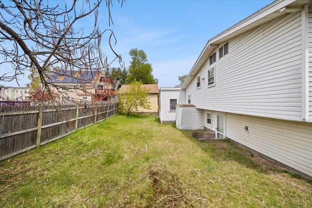36 Gardner Ave, Brockton, MA 02302