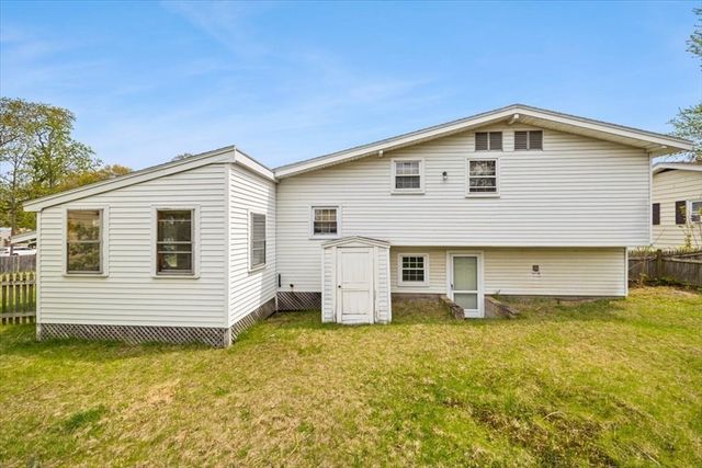 36 Gardner Ave, Brockton, MA 02302