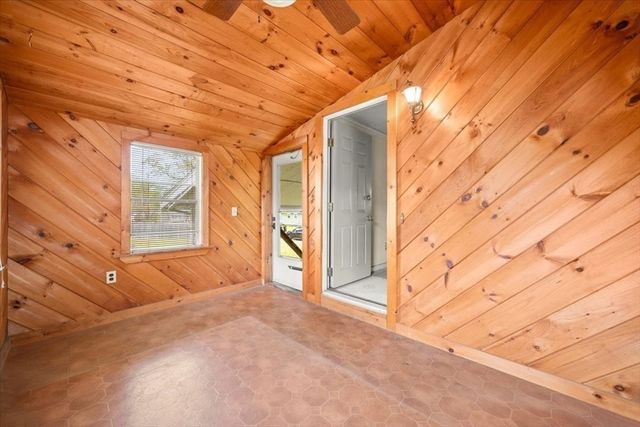36 Gardner Ave, Brockton, MA 02302