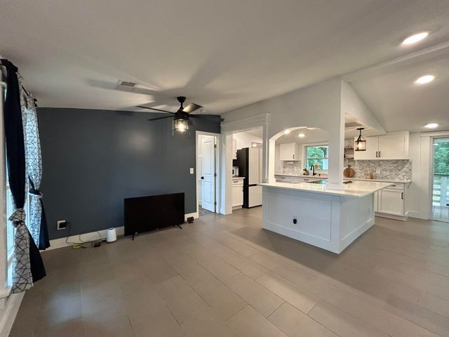 1033 Dawson Street, Eutawville, SC 29048