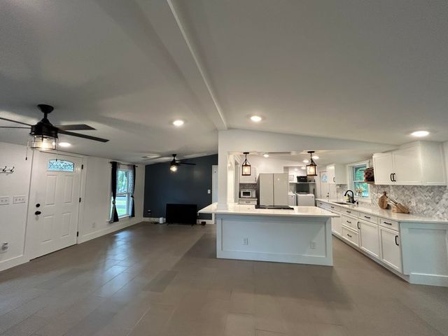 1033 Dawson Street, Eutawville, SC 29048