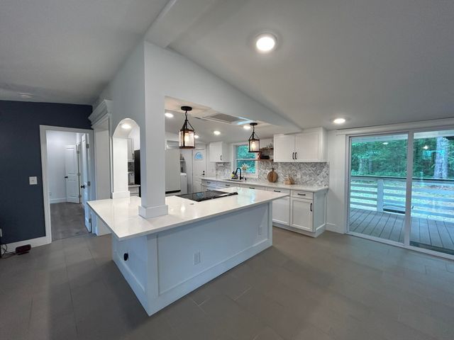 1033 Dawson Street, Eutawville, SC 29048