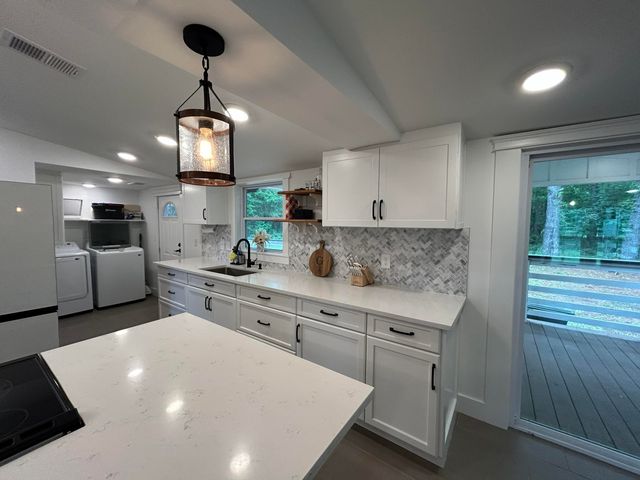 1033 Dawson Street, Eutawville, SC 29048