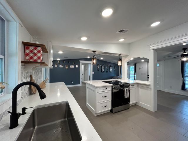 1033 Dawson Street, Eutawville, SC 29048