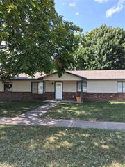 2219 Lakeview Avenue, York Charter Township, MI 48198
