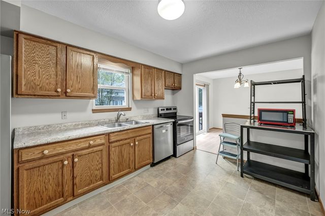 74 Stockwell Street, Painesville, OH 44077