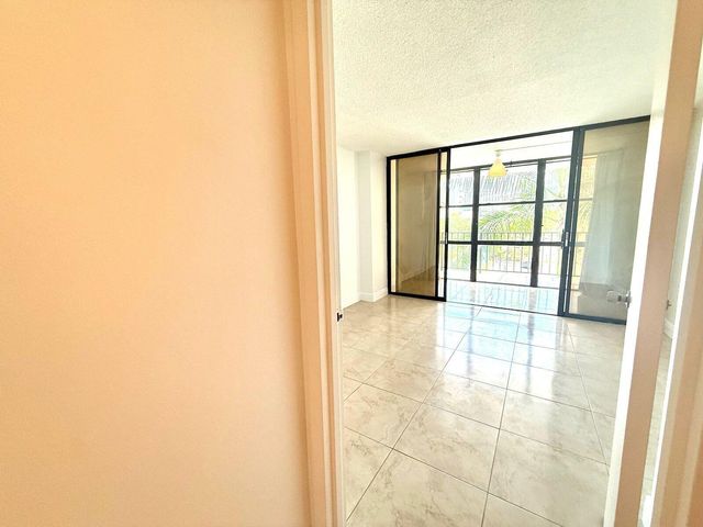 1000 Parkview Drive 316, Hallandale Beach, FL 33009