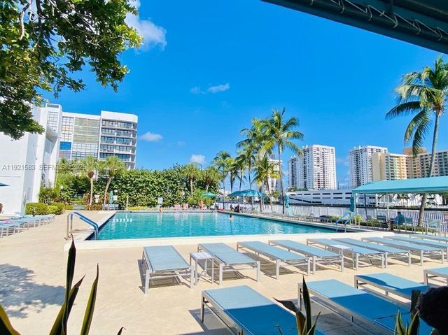 1000 Parkview Drive 316, Hallandale Beach, FL 33009