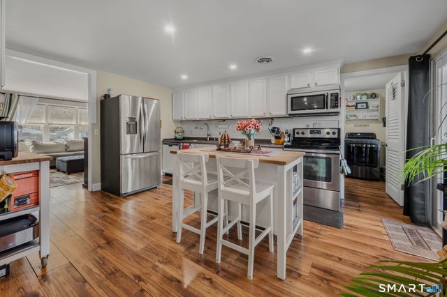 62 Highland Drive, Ledyard, CT 06339