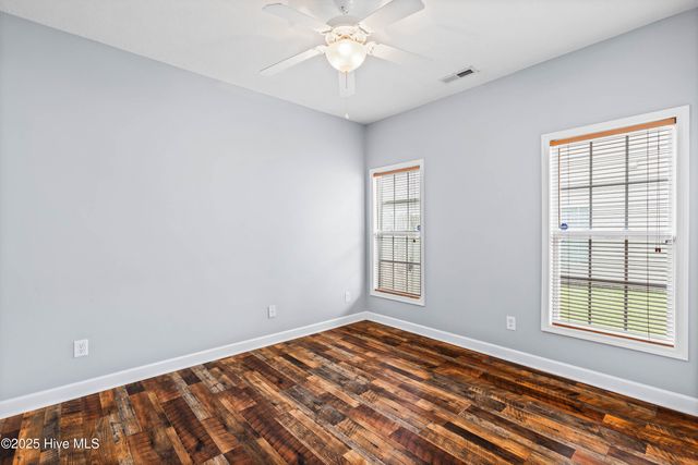 305 Weatherford Drive, Jacksonville, NC 28540