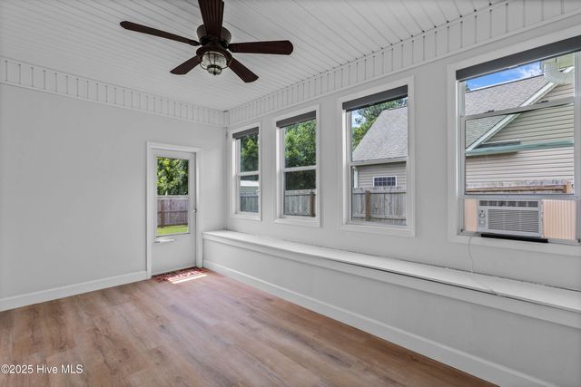 305 Weatherford Drive, Jacksonville, NC 28540