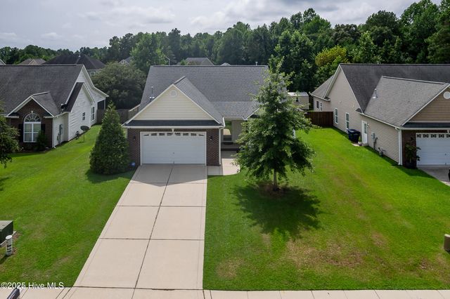 305 Weatherford Drive, Jacksonville, NC 28540