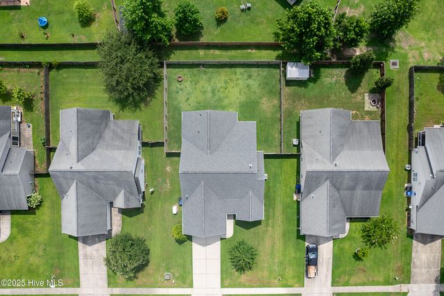 305 Weatherford Drive, Jacksonville, NC 28540