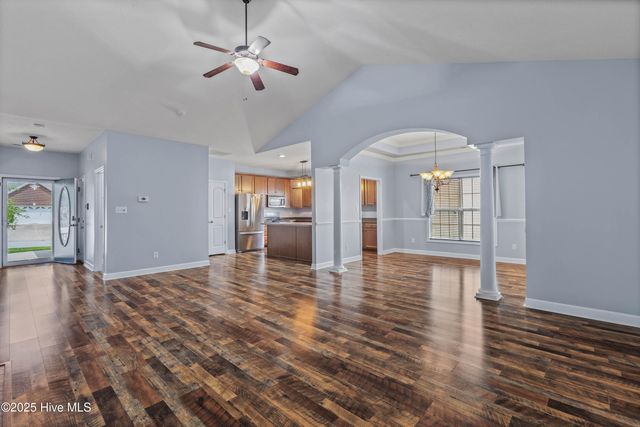 305 Weatherford Drive, Jacksonville, NC 28540
